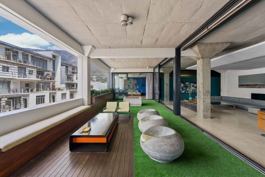 2 Bedroom Property for Sale in Gardens Western Cape